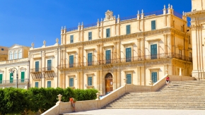 Palazzo Landolina Noto2